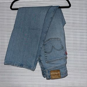 Levi’s Ribcage Straight